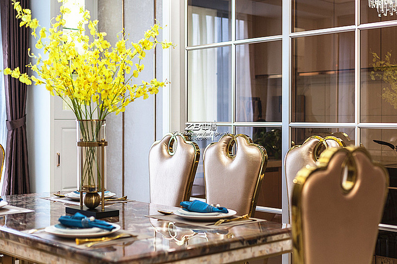 时尚与艺术演绎的轻奢之舞——武林九里128方港式轻奢风赏析