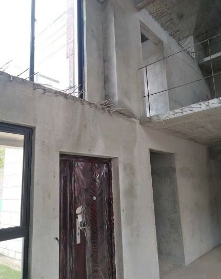 200万买的新房竟是歪楼,一两百万别墅