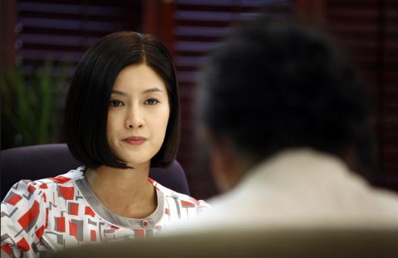 韩国又一部满分电影：一个女人屠岛的故事，我最终还是变成了她