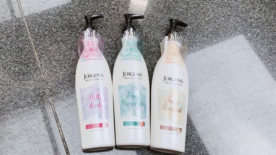 擦上就白的身体乳,擦上就美白的身体乳