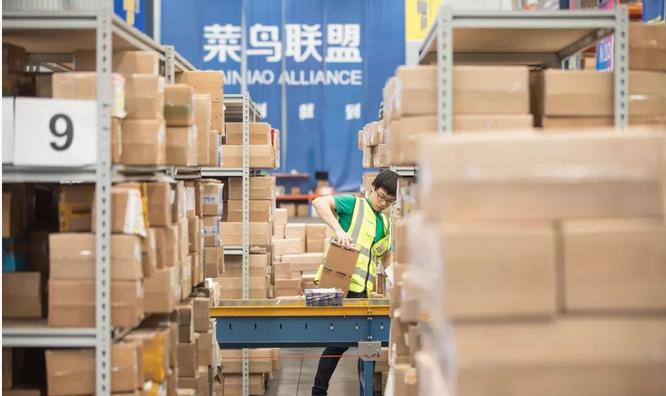 邮政ems和邮政共用一个快递点吗,邮政和ems合并完了吗