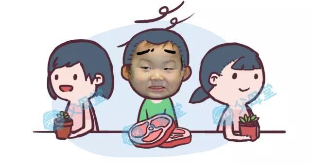 一群孩子吃棒冰,家长给孩子吃棒棒冰