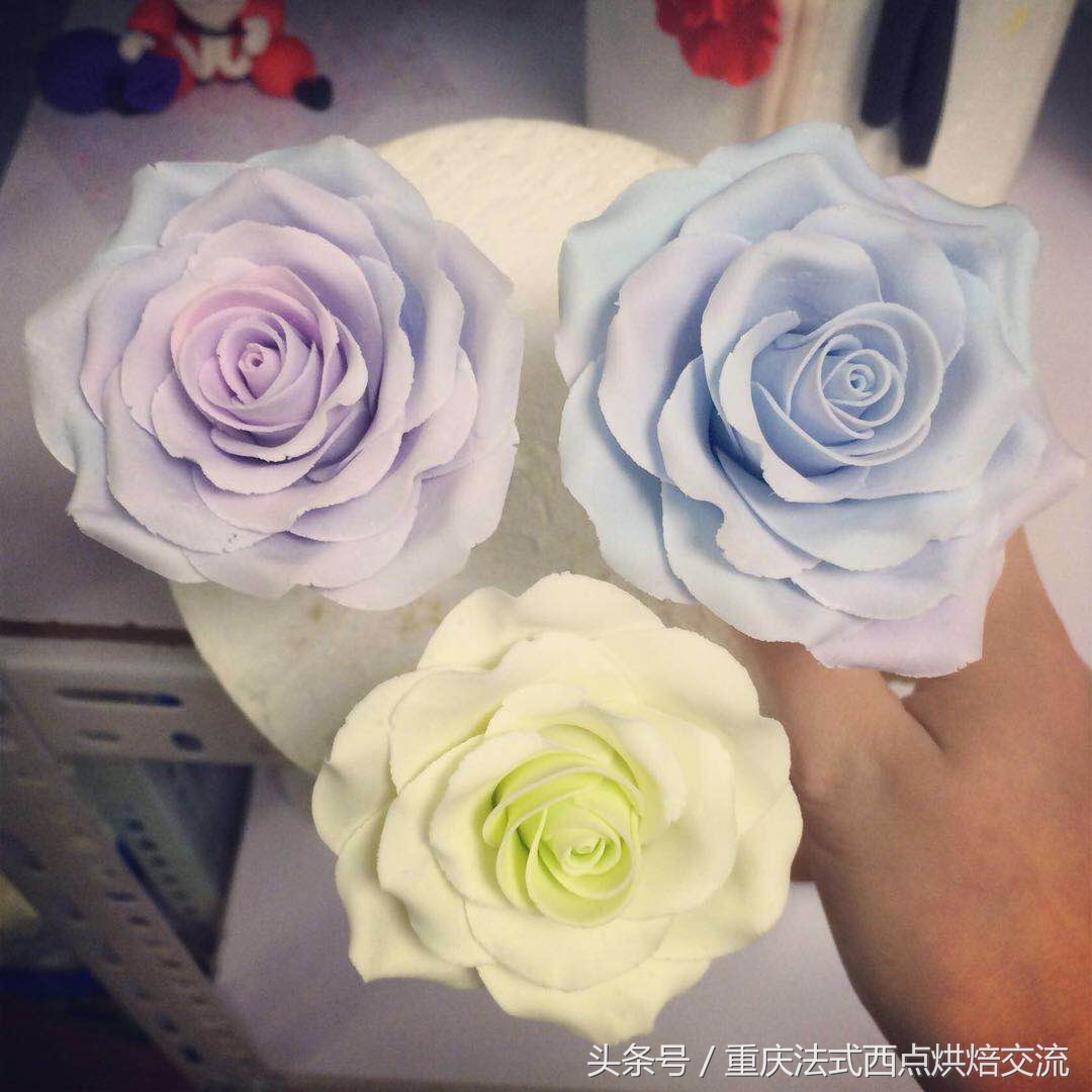 翻糖干佩斯怎么柔软,糖霜翻糖干佩斯的区别