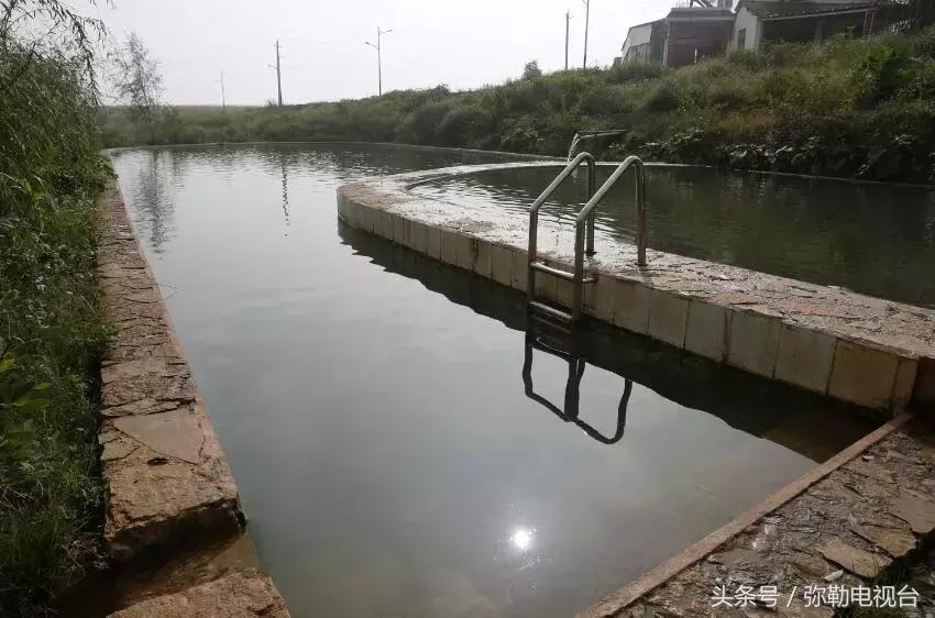 云南红河弥勒瀑布,弥勒滴水滩瀑布