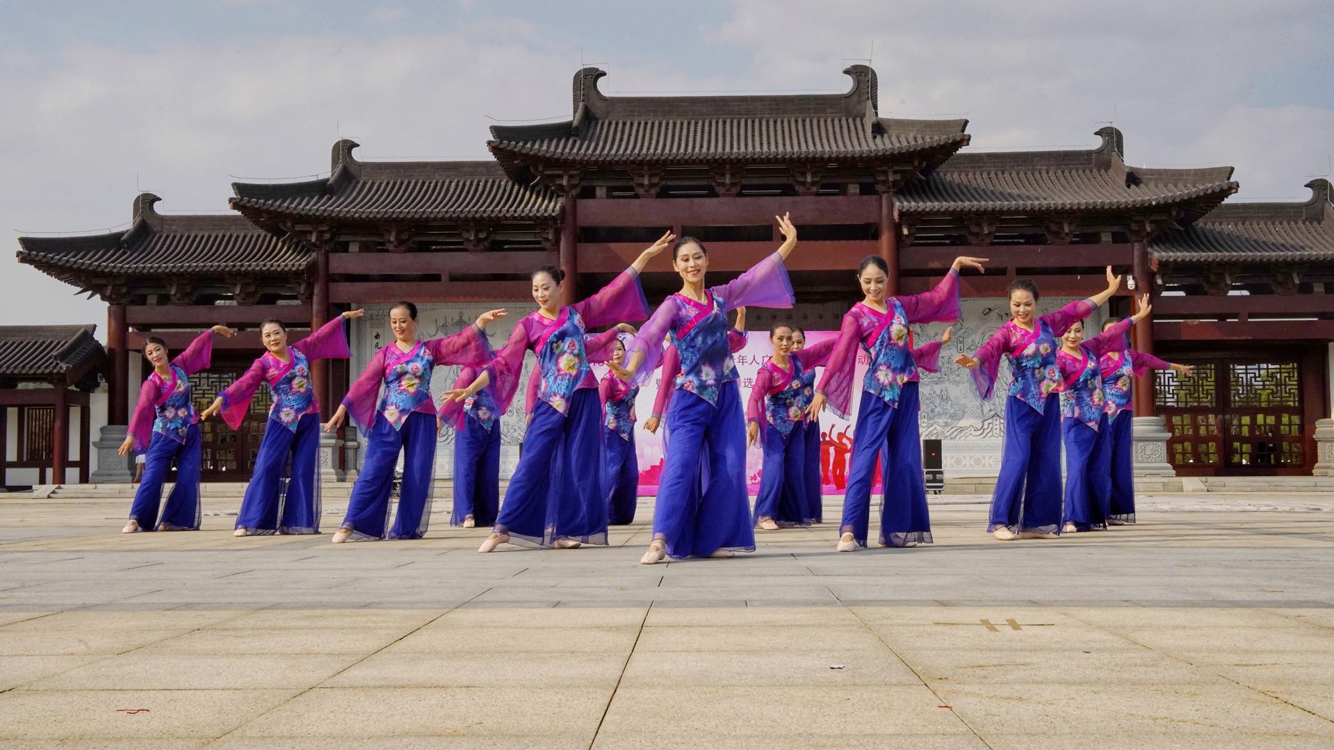 鑸炴灄楂樻墜瀵规墦,鑸炴灄楂樻墜杩囨嫑闆嗛敠