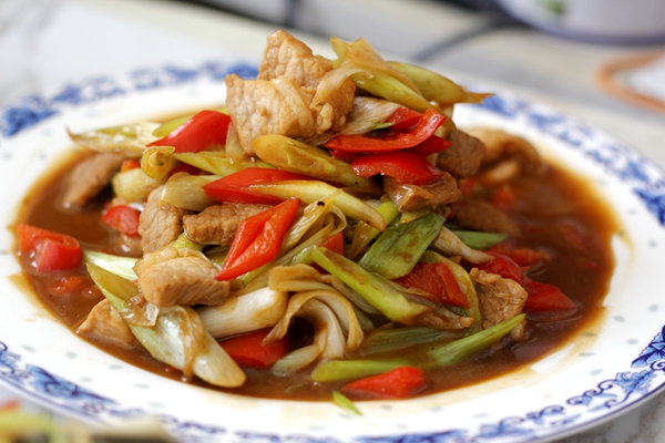 葱爆肉最正确的做法,葱爆肉最正宗的做法