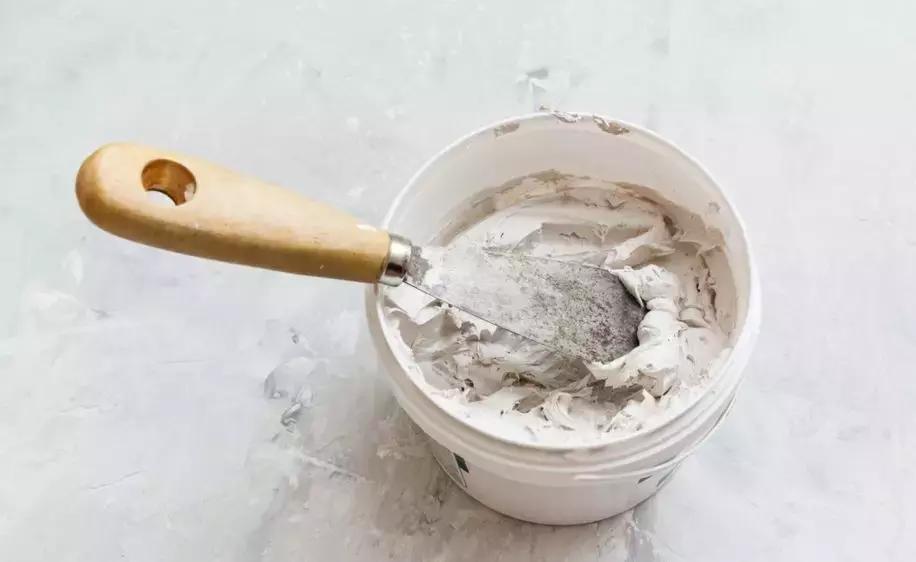 蓝星刚玉腻子是哪里正规生产的,蓝星刚玉腻子质量如何