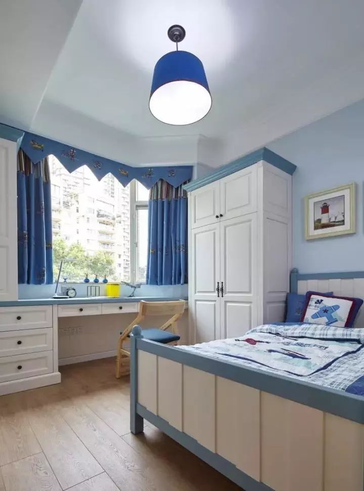 小户型榻榻米书桌衣柜一体轻奢,小户型书桌柜一体