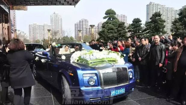 鍙嶇洰鎴愪粐鏄庢槦,鍗冧竾绮変笣鍒嗛亾鎵暢