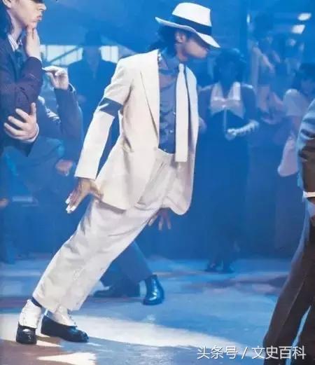 迈克尔杰克逊45度倾斜教程视频,迈克尔杰克逊太空步45度倾斜失败