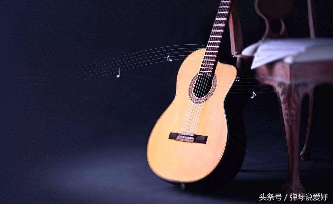 吉他初学者建议靠弦还是不靠弦,吉他5条弦初学入门者必学指法