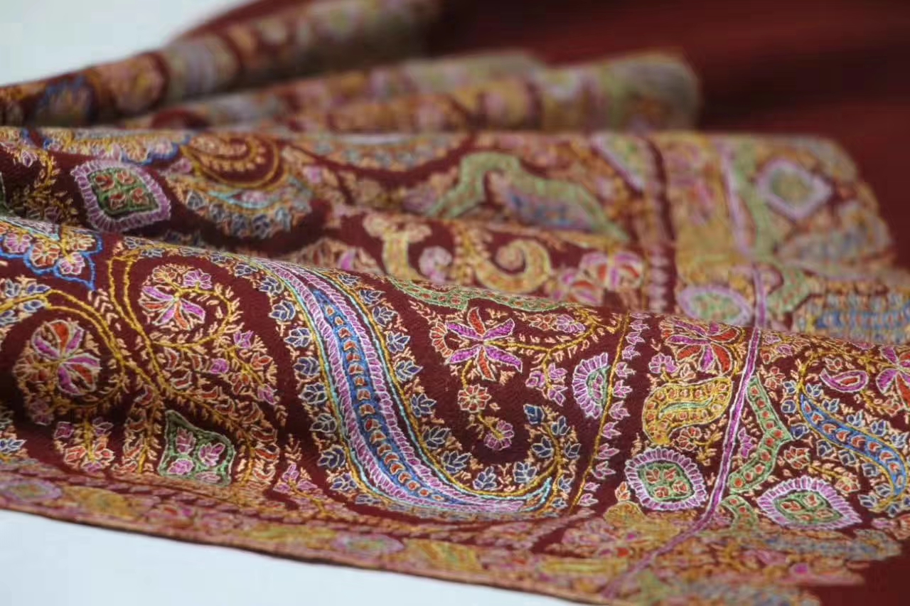 尼泊尔羊绒刺绣民族披肩,尼泊尔披肩怎么样