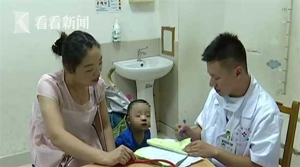 咳嗽水儿童误喝半瓶,三岁小孩咳嗽水误喝半瓶