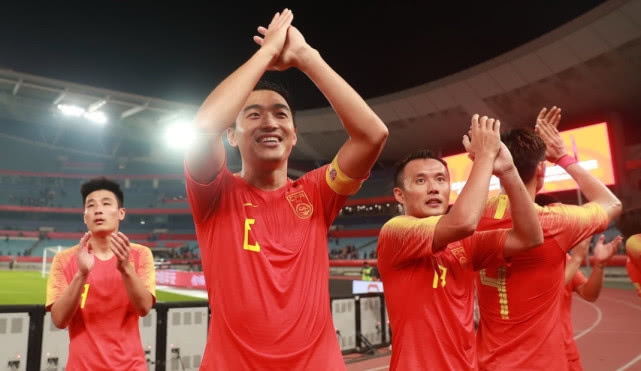 国足亚洲杯首发阵容名单,国足首发阵容名单424