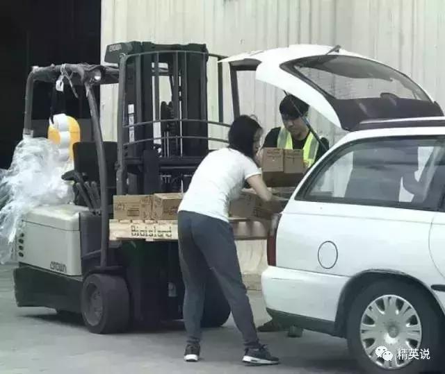 中国小哥国外2年赚2房4车，这个害人职业到底还能活多久？