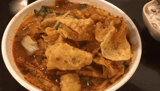 没什么可以阻挡我对螺蛳粉的向往,对螺蛳粉的热爱只有零次和无数次