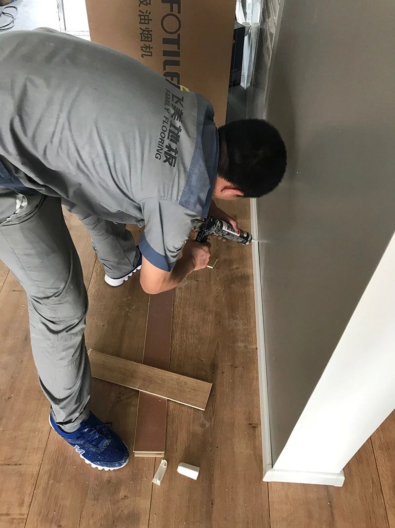 装修玻璃胶有甲醛含量,装修玻璃胶是防水防霉的吗