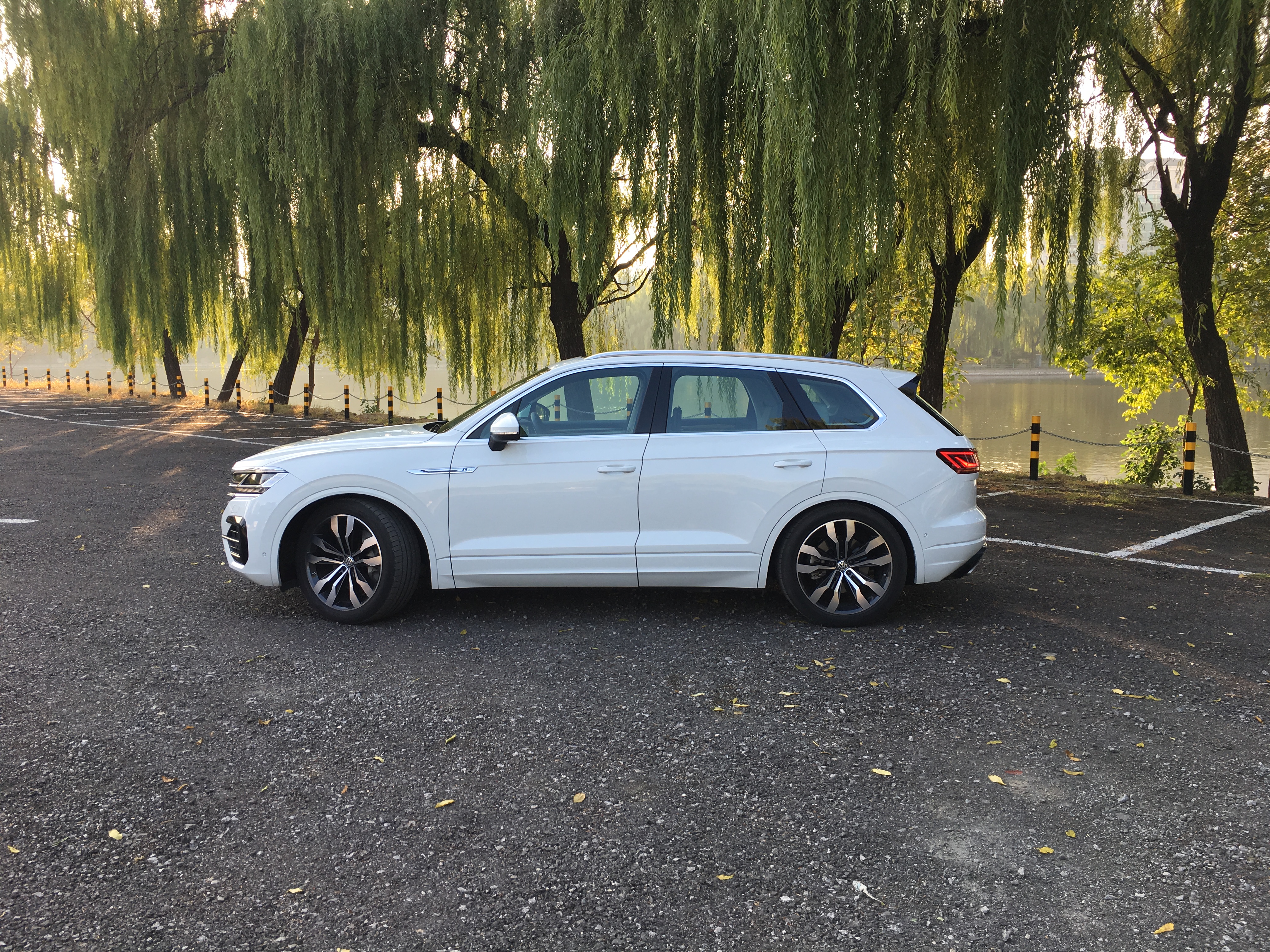 大众途锐锐尊版沉浸式体验,大众途锐经典风采