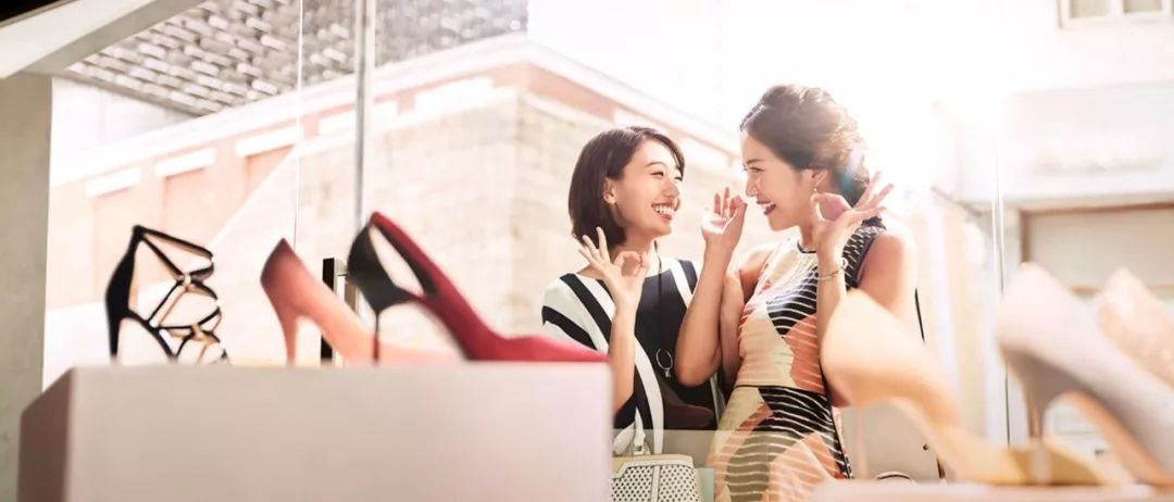 在香港游玩用什么app买票,去香港旅游坐飞机到哪省钱