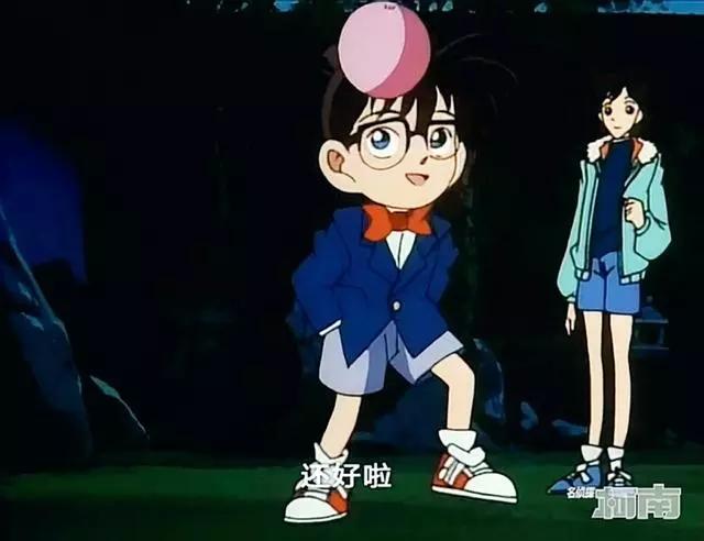 服了，看过诸多精彩表演，柯南君竟然可以和汪星人互动到当坐骑！