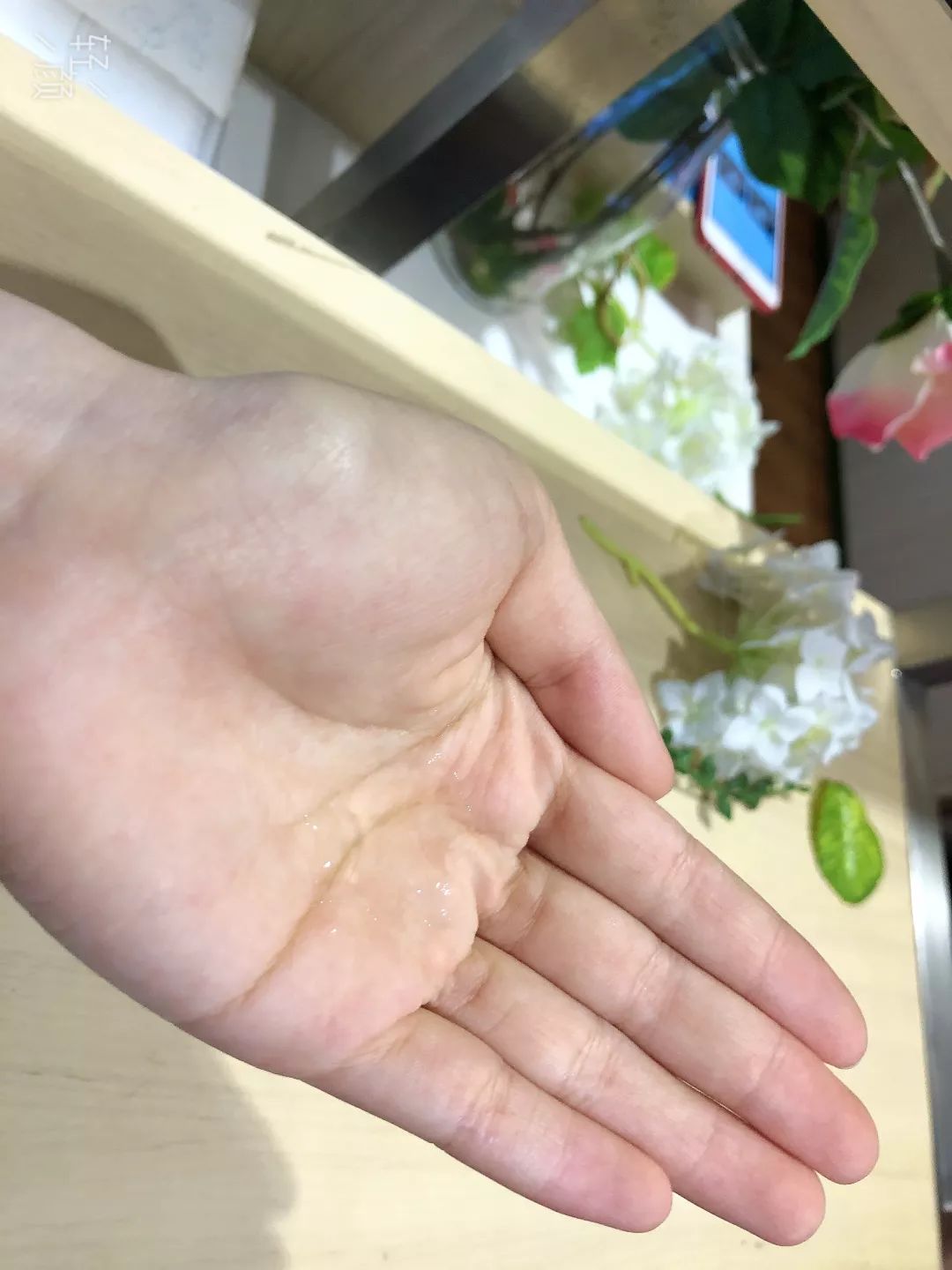 官宣应该配什么图,宣宣同款水乳