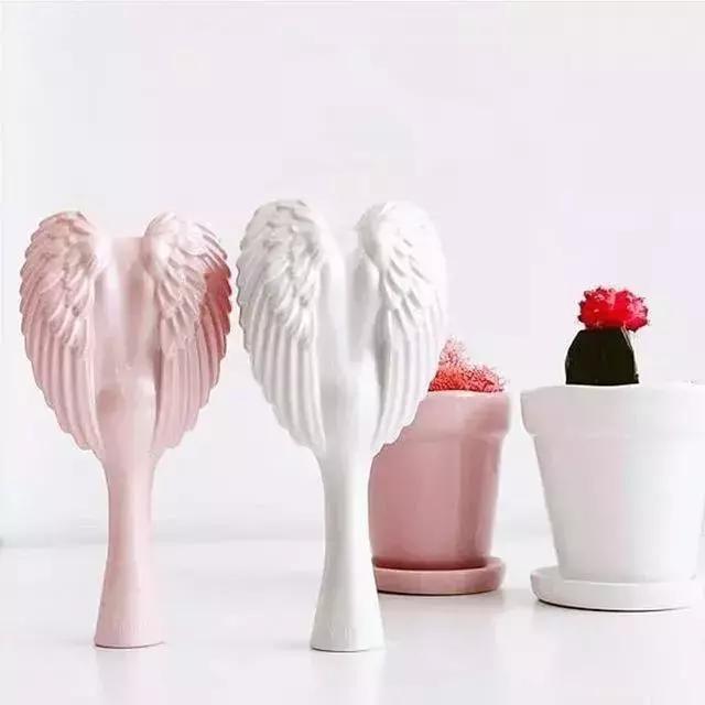 戴森卷发棒好用吗,买了戴森卷发棒有必要买吹风机吗