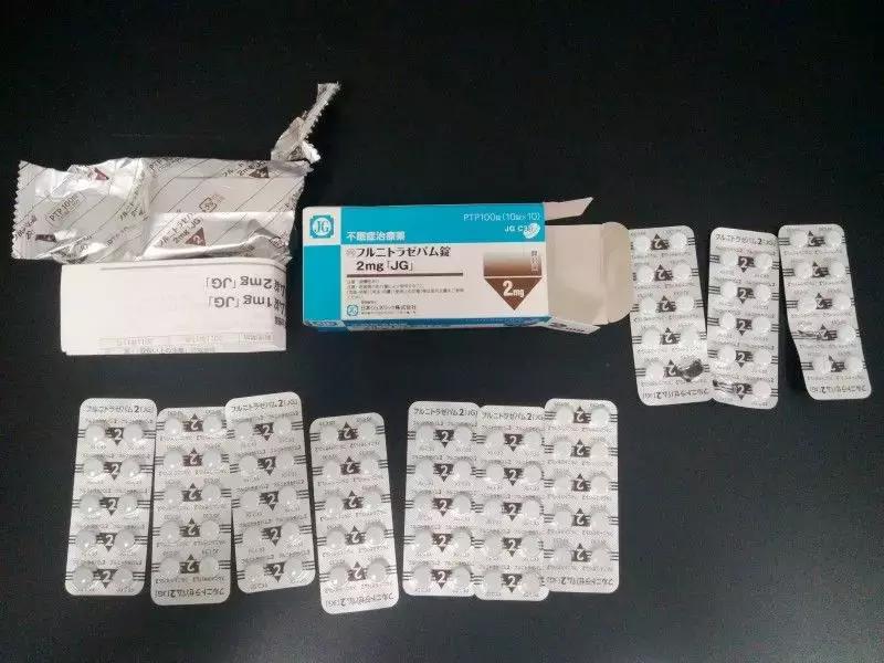 男子从日本寄快递回珠海，竟被跨境追捕，当场被抓走！