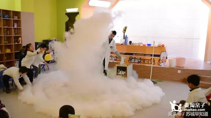 万圣节捣蛋派对,nike万圣节科学怪人