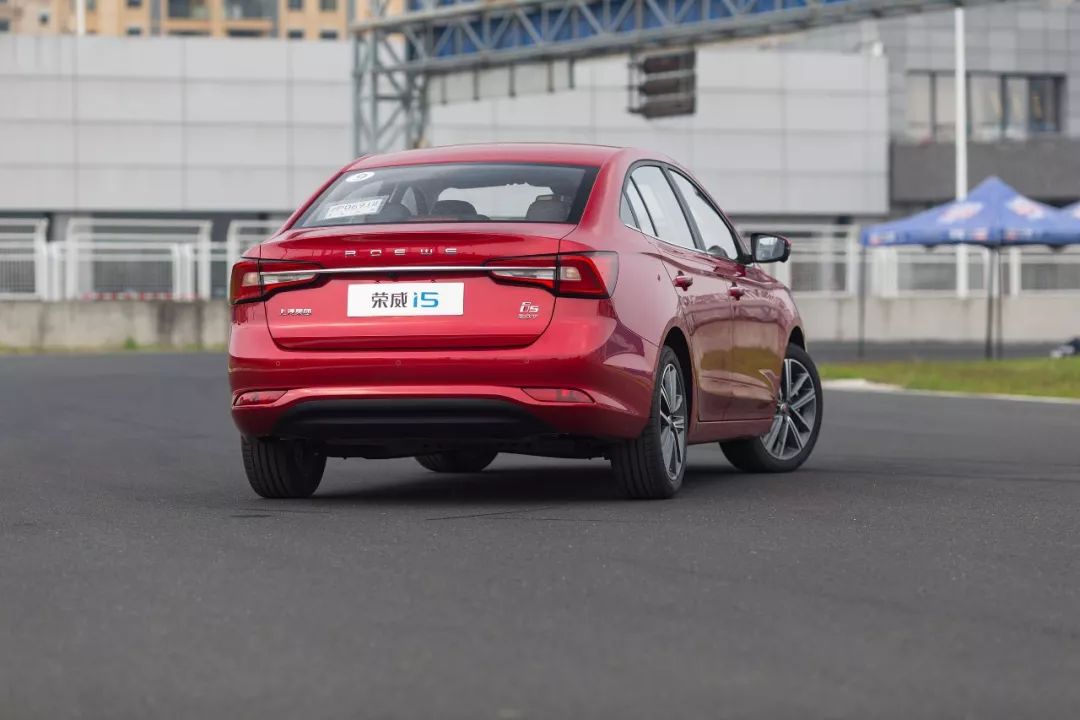 荣威新能源加速,荣威混动极速