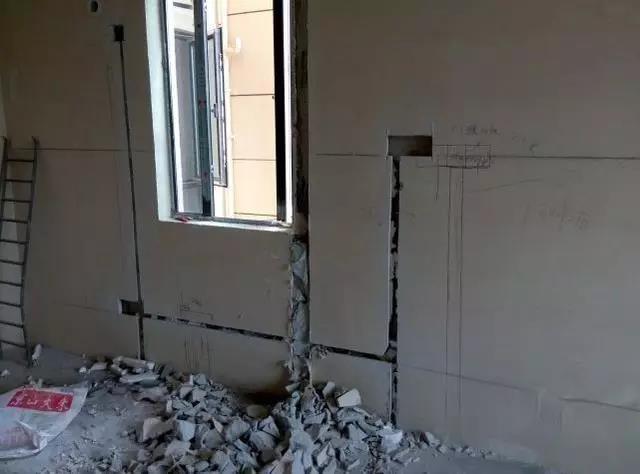 电工穿线堵管怎么处理,电工穿线管的电线缩进去了怎么办