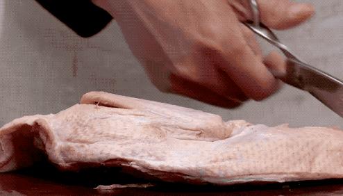 鸭子怎么去腥炖酸萝卜汤,鸭子怎么去腥增香