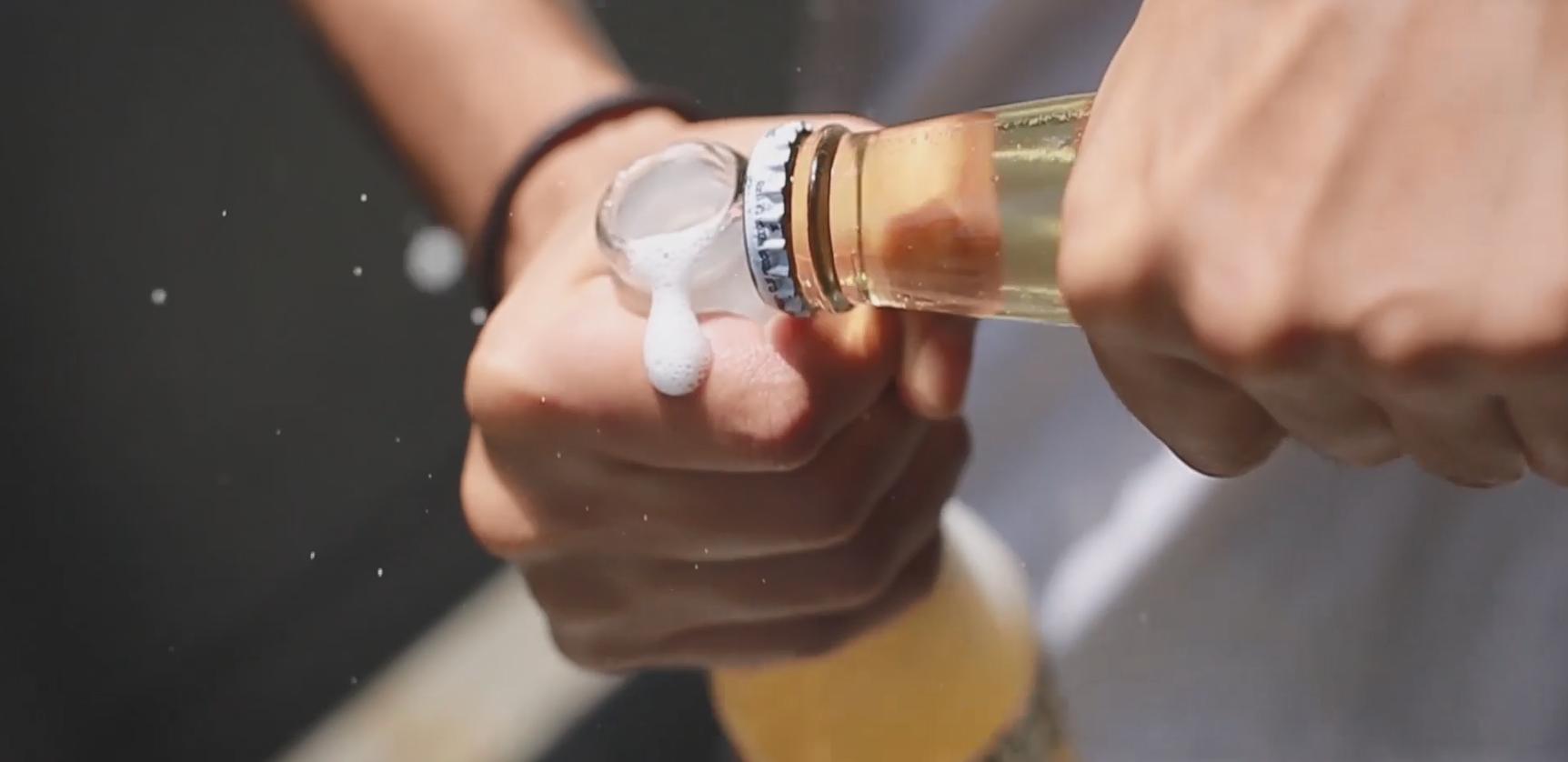 啤酒花样玩法视频,啤酒的花样开法