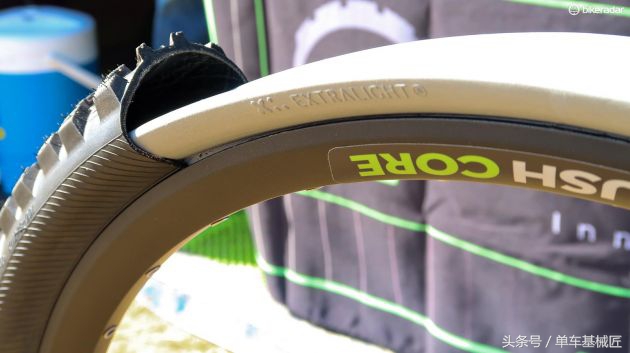 山地车四连杆避震系统,山地车软尾避震技术