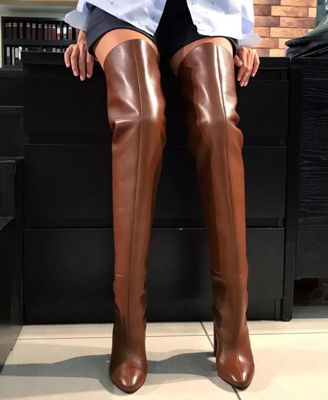 你知不知道,你的腿型这样穿靴子很难看?丨时髦诊所