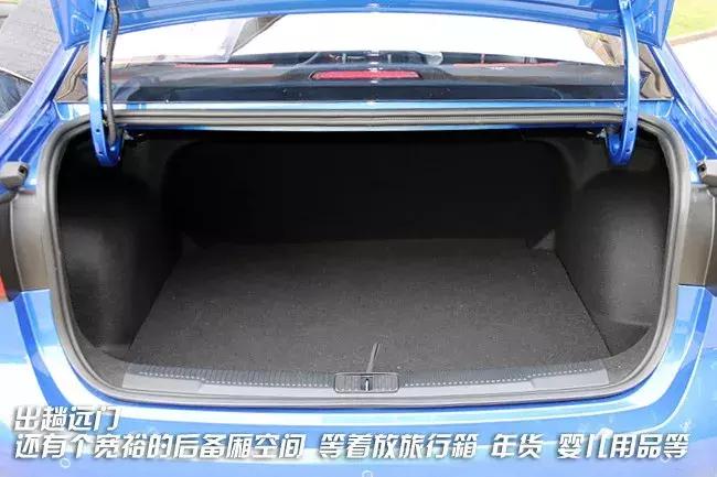 荣威全新i5驾驶体验,荣威i5旅行版ev试驾视频