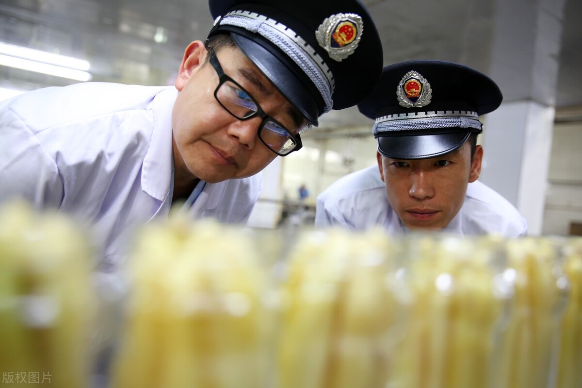 刮腻子801胶水有毒吗,装修已经用了801胶水怎么办