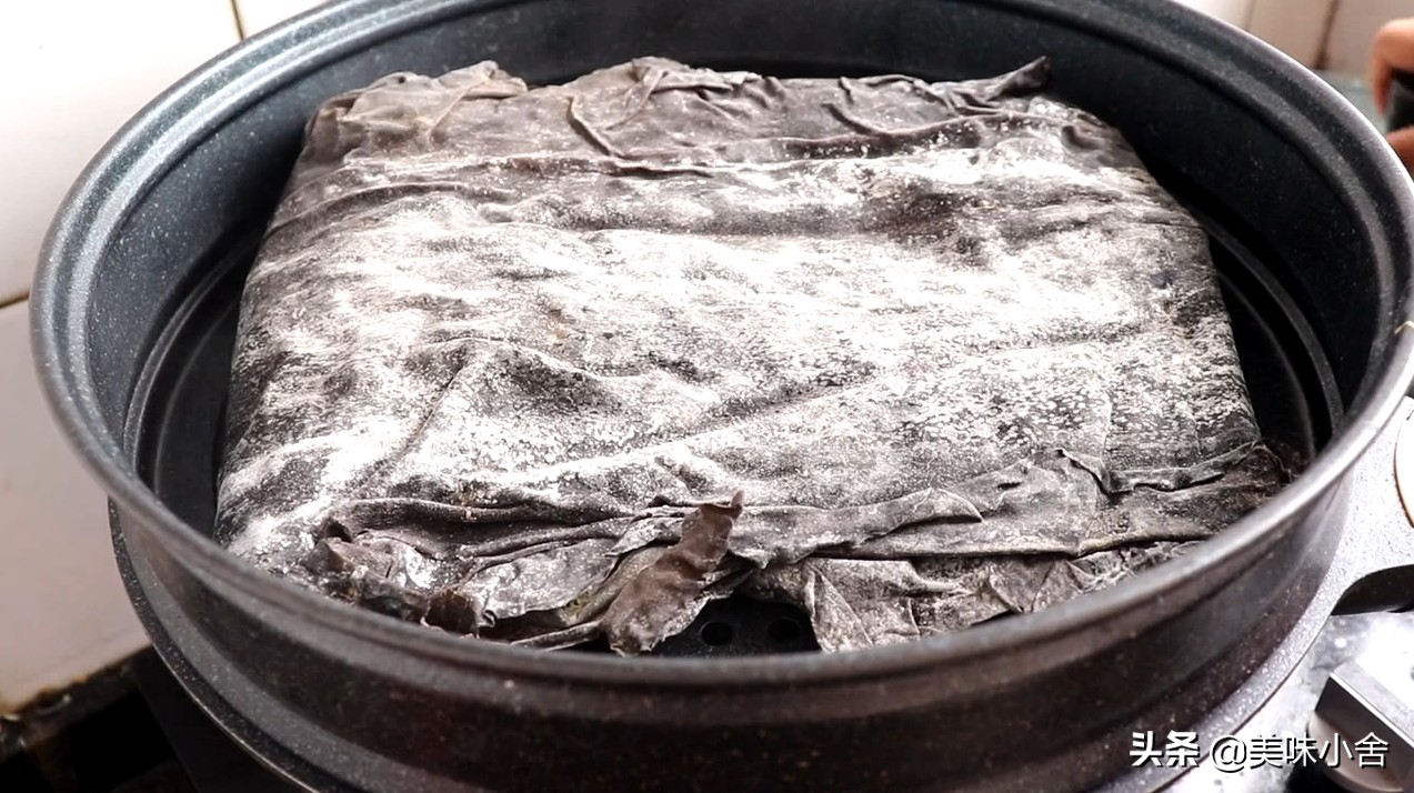 如何熬出奶白的骨头汤,怎样能煮出来奶白的骨头汤