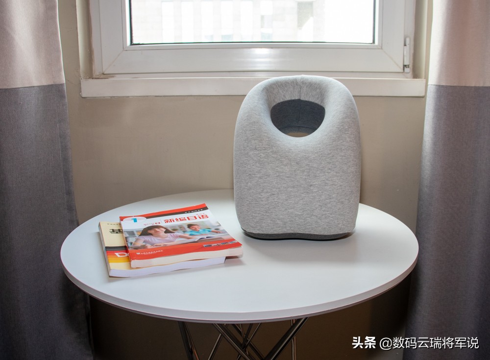 平躺着睡颈椎疼侧着睡就不疼,平躺着睡觉背疼侧着睡不疼