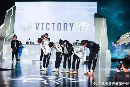 UZI和詹姆斯同框为李宁代言，美好火腿为RNG赞助！