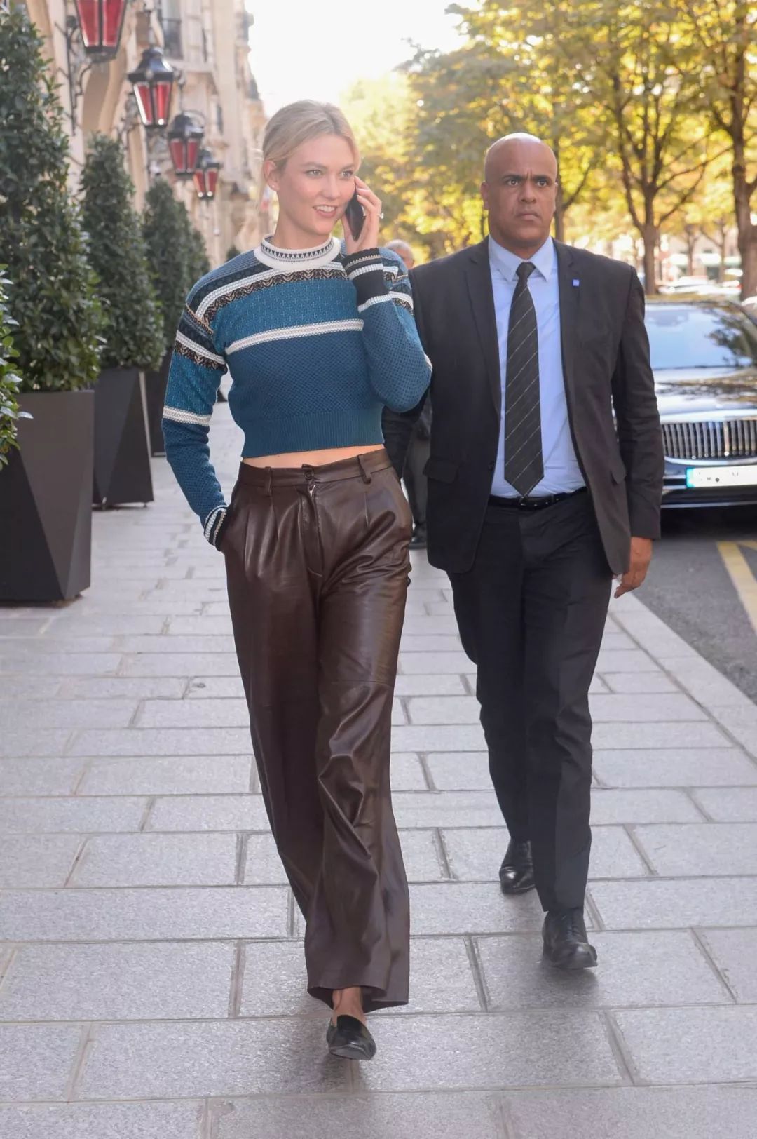 明星同款爱心高领毛衣,今年最火的毛衣秋冬款