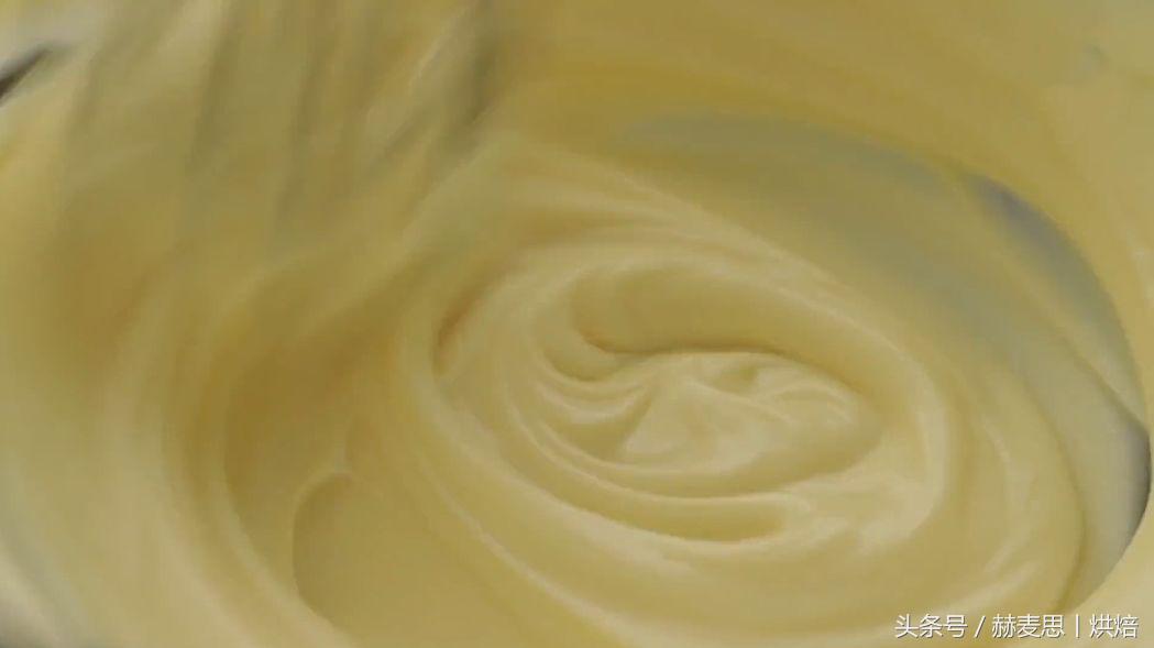 红丝绒咸奶油芝士蛋糕,漂亮又美味的红丝绒芝士蛋糕