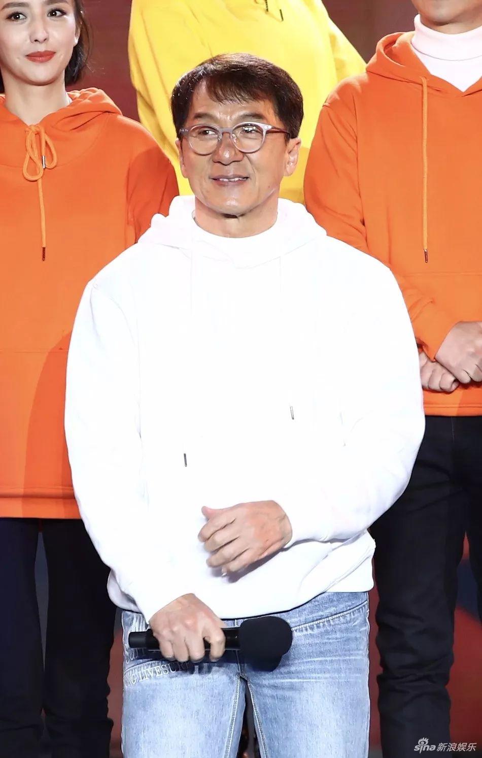 成龙自曝慈善黑历史,成龙公益视频