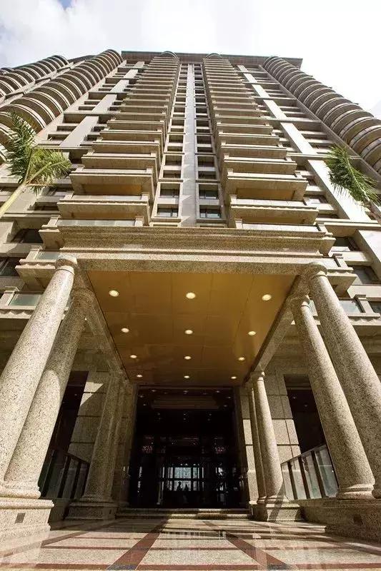 厦门某香港营销总与老板对赌，输了就从115米顶楼“崩极”下去