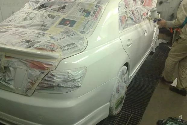 冬天喷漆多久能抛光,汽车全部喷漆后多久可以抛光