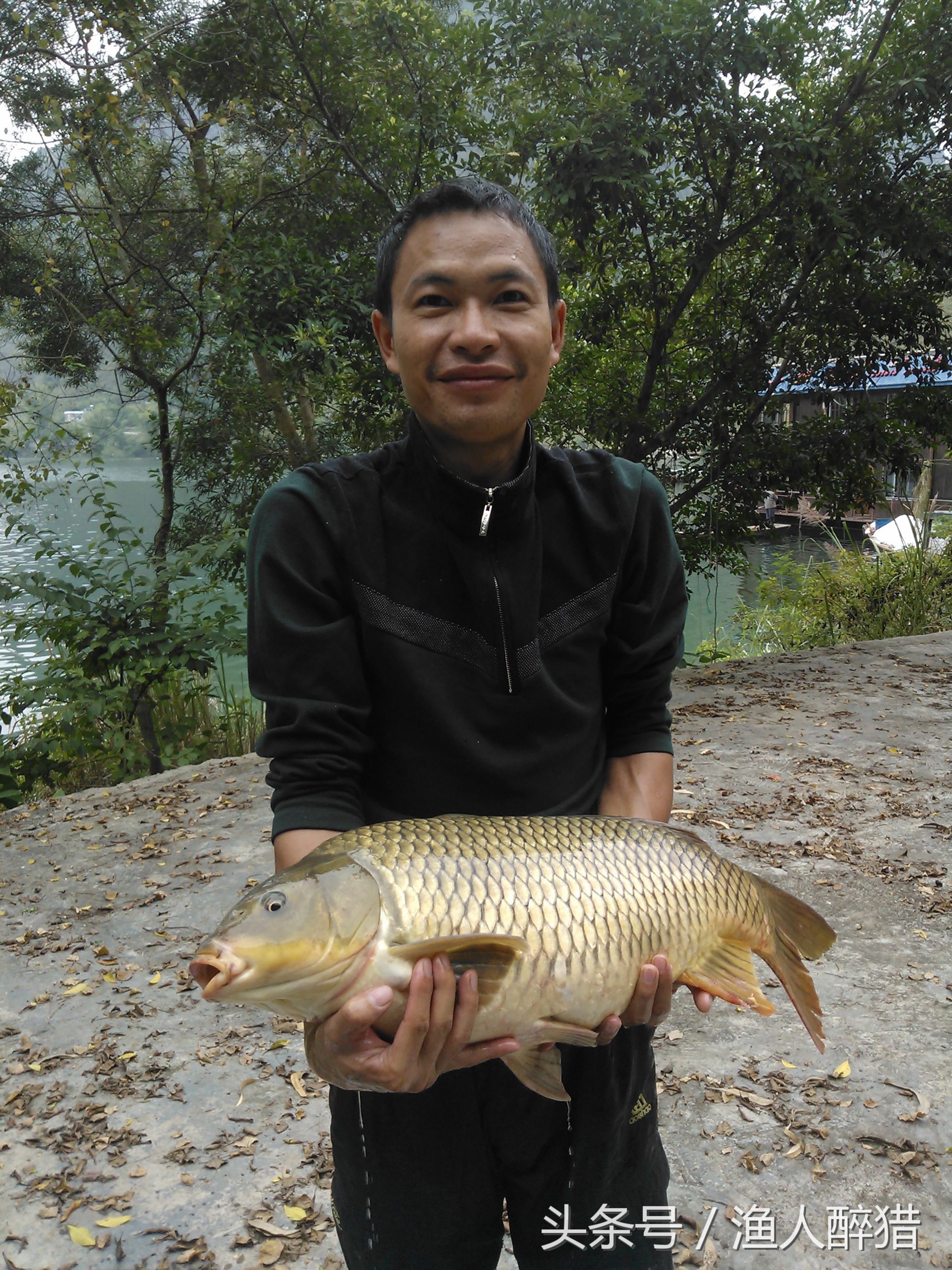 加粗尾浮漂挂玉米粒钓鲤鱼怎么调,夜间挂玉米粒钓鲤鱼调漂最佳方法