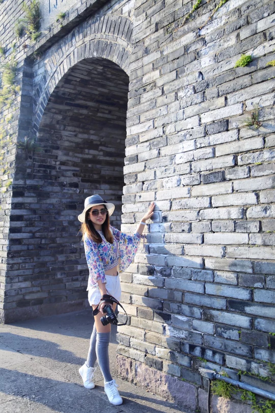 没有人来人往的城市,没有人山人海的地方