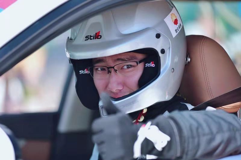 华晨中华v7运动豪华版,华晨中华v7爬坡视频