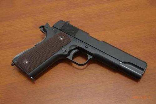 最厉害手枪研发公司设计的经典之作——柯尔特M1911A1手枪！