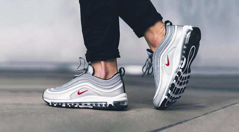 质感银灰色,银色未来感穿搭