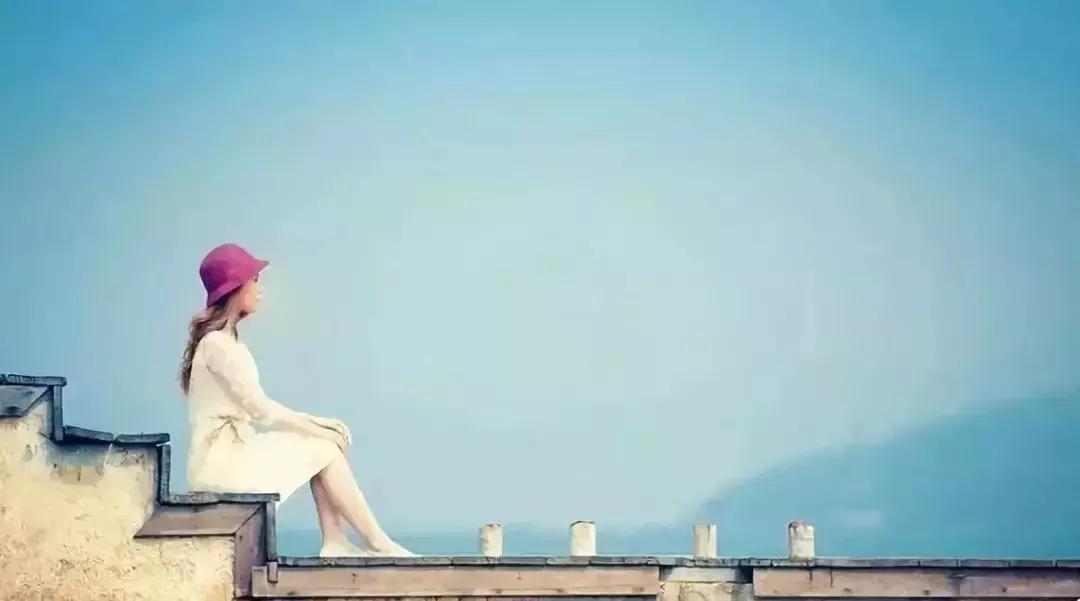 白天是夫妻晚上是邻居dj版,白天是夫妻晚上是邻居抖音歌曲